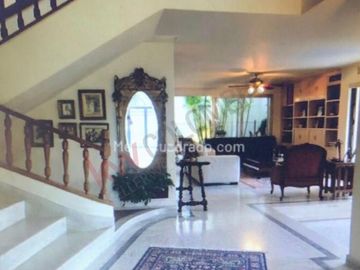 Venta de espectacular casa tipo mansión