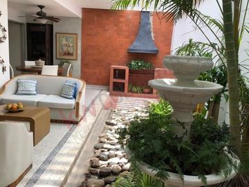 Venta de espectacular casa tipo mansión