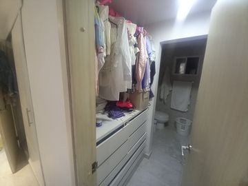 Venta espectacular casa de dos niveles en conjunto residencia