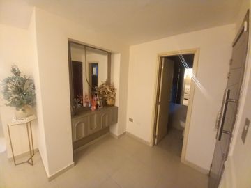 Venta espectacular casa de dos niveles en conjunto residencia