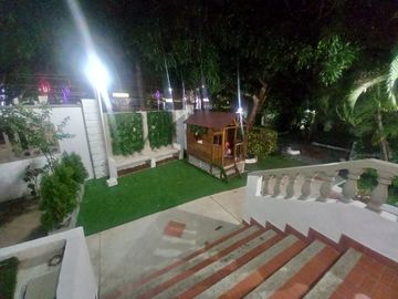 Venta espectacular casa de dos niveles en conjunto residencia