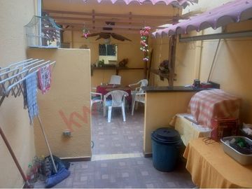 Venta de oportunidad de casa dúplex
