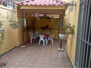 Venta de oportunidad de casa dúplex