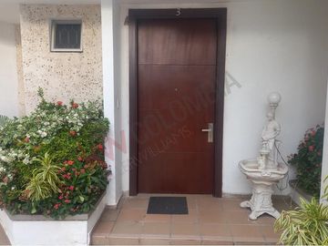 Venta de oportunidad de casa dúplex