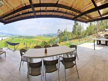 En venta Casa Moderna de 2 niveles en Condominio, Tenjo, Cundinamarca