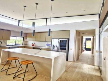 En venta Casa Moderna de 2 niveles en Condominio, Tenjo, Cundinamarca