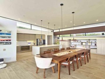 En venta Casa Moderna de 2 niveles en Condominio, Tenjo, Cundinamarca