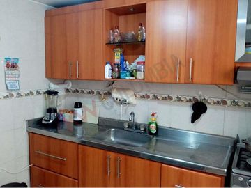 Espaciosa Casa Con Patio Amplio En Sitio Estratégico En El Barrio Paraíso-6106