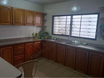 Venta de espaciosa casa en El barrio La Campiña en la ciudad de Barranquilla