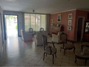Venta de espaciosa casa en El barrio La Campiña en la ciudad de Barranquilla