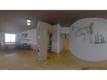 Amplia Casa de 5 habitaciones cerca a Bulevar Niza en Bogotá, súper linda.