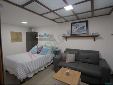 Amplia Casa de 5 habitaciones cerca a Bulevar Niza en Bogotá, súper linda.