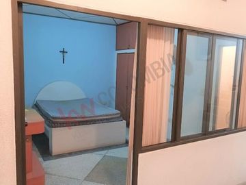 Casa en Venta en Carmen de Apicalá, Tolima. 3 amplios niveles, Local comercial