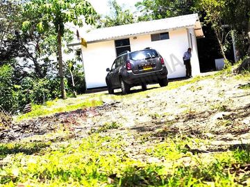 En Venta Cabaña de dos habitaciones y Lote en Agua de Dios Cundinamarca-7645