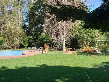 Se Vende Casa con Terreno, Centro de Rinconada