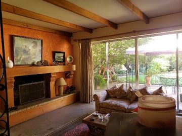 Se Vende Casa con Terreno, Centro de Rinconada