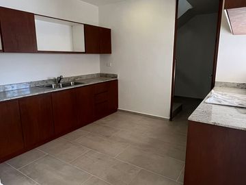 ARLEDA: Casa residencial de un piso en San Antonio Hool, Mérida, Yucatán.