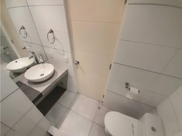 BAJO DE PRECIO! Amplio departamento en venta en Miraflores