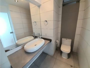 BAJO DE PRECIO! Amplio departamento en venta en Miraflores