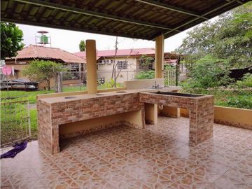 VENDO CASA DE SEGUNDA EN BOQUERON