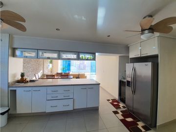 Venta de apartamento en Punta  Paitilla, PH Torre Alamar