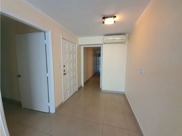 Venta de apartamento en Punta  Paitilla, PH Torre Alamar