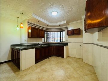 Venta de casa en David, Residencial San José.