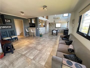 VENTA CASA SANTA CRUZ DEL LAGO CARLOS PAZ 4 DOR PISCINA