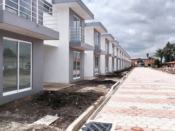 Casas en venta en Fraccionamiento Fuente de San Pablo, a unos minutos de CU