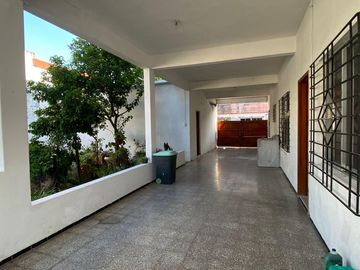 COL. IGNACIO ZARGOZA, Casa en VENTA con local comercial sobre un terreno de 640 m2