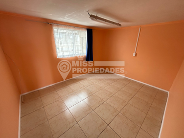 SE VENDE CASA EN CALLE SAMUEL BAÑADOS MORRIS SECTOR NORTE