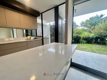 Departamento en Venta en Avda Ossa/ Obispo del Solar