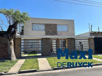 Casa en venta en Quilmes Oeste
