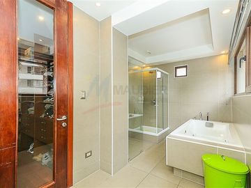 Departamento en Venta en El Golf