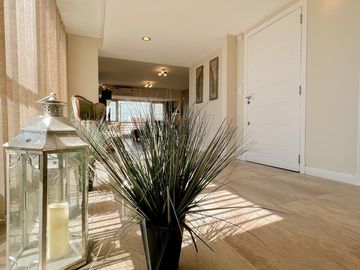 Venta  importante piso  con cochera  barrio Chauvin. Mar del Plata