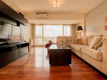 Venta  importante piso  con cochera  barrio Chauvin. Mar del Plata