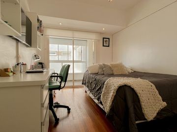 Venta  importante piso  con cochera  barrio Chauvin. Mar del Plata