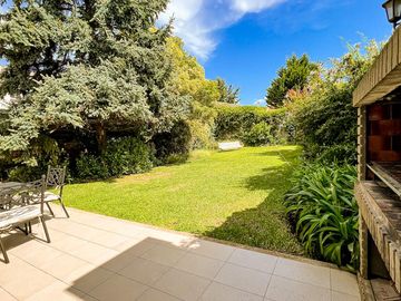 Venta  importante piso  con cochera  barrio Chauvin. Mar del Plata