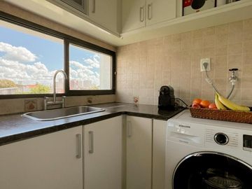 Venta  importante piso  con cochera  barrio Chauvin. Mar del Plata