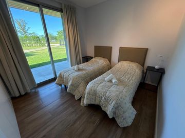 Venta - Casa - Barrio Parque La Verdad - Exaltación de la Cruz