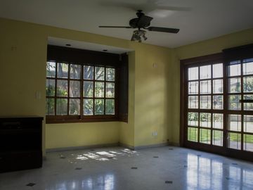 Casa en  Barrio Parque Quilmes