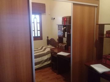 Casa en venta - 4 dormitorios  4 baños - Pileta - 658 m2 - City Bell