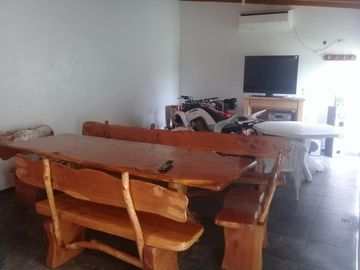 Casa en venta - 4 dormitorios  4 baños - Pileta - 658 m2 - City Bell