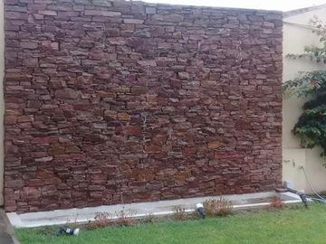Casa en venta - 4 dormitorios  4 baños - Pileta - 658 m2 - City Bell