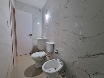 Oportunidad Departamento Dos Dormitorios Suite Balcon A Estrenar. Lourdes