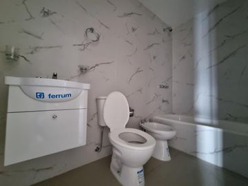 Oportunidad Departamento Dos Dormitorios Suite Balcon A Estrenar. Lourdes