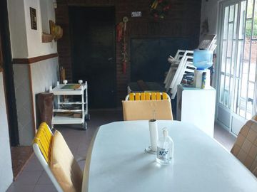 VENTA -EXCELENTE CASA QUINTA EN CUMBRE DE LA ROSA III-