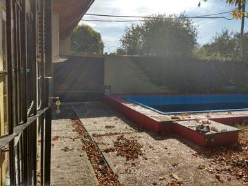 Casa en venta - 3 Dormitorios 2 Baños - 283Mts2 - La Plata [FINANCIADO]