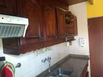 Casa en venta - 3 Dormitorios 2 Baños - 283Mts2 - La Plata [FINANCIADO]