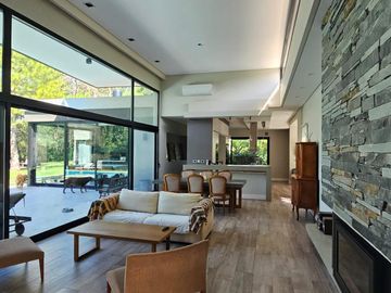 Casa en  Alquiler anual Benavidez Greens - 3 dormitorios - excelente acceso